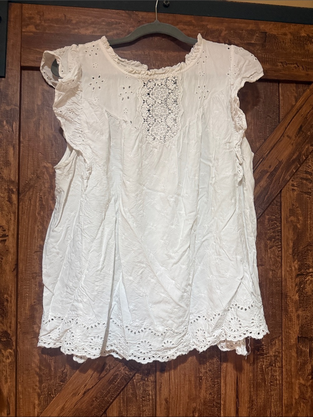 torrid White Eyelet Lace Trim Flutter Sleeve Top